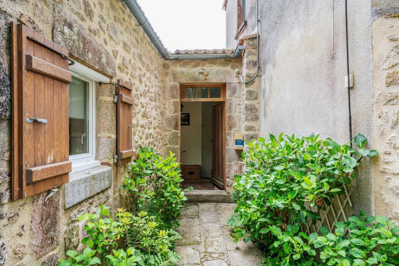 Le Moulin De Pilet Villa Mortagne-sur-Sevre Exterior photo